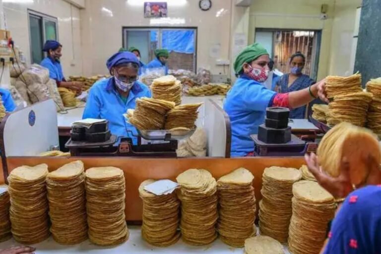 Lijjat Papad; മുടക്കിയത് 80 രൂപ… ഇന്ന് വിറ്റുവരവ് 1600 കോടി രൂപ , ഏഴ് വനിതകൾ ചേർന്ന് തുടങ്ങിയ പപ്പട സംരംഭം